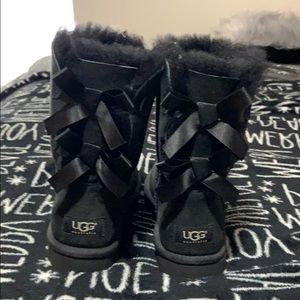 Brand new black uggs